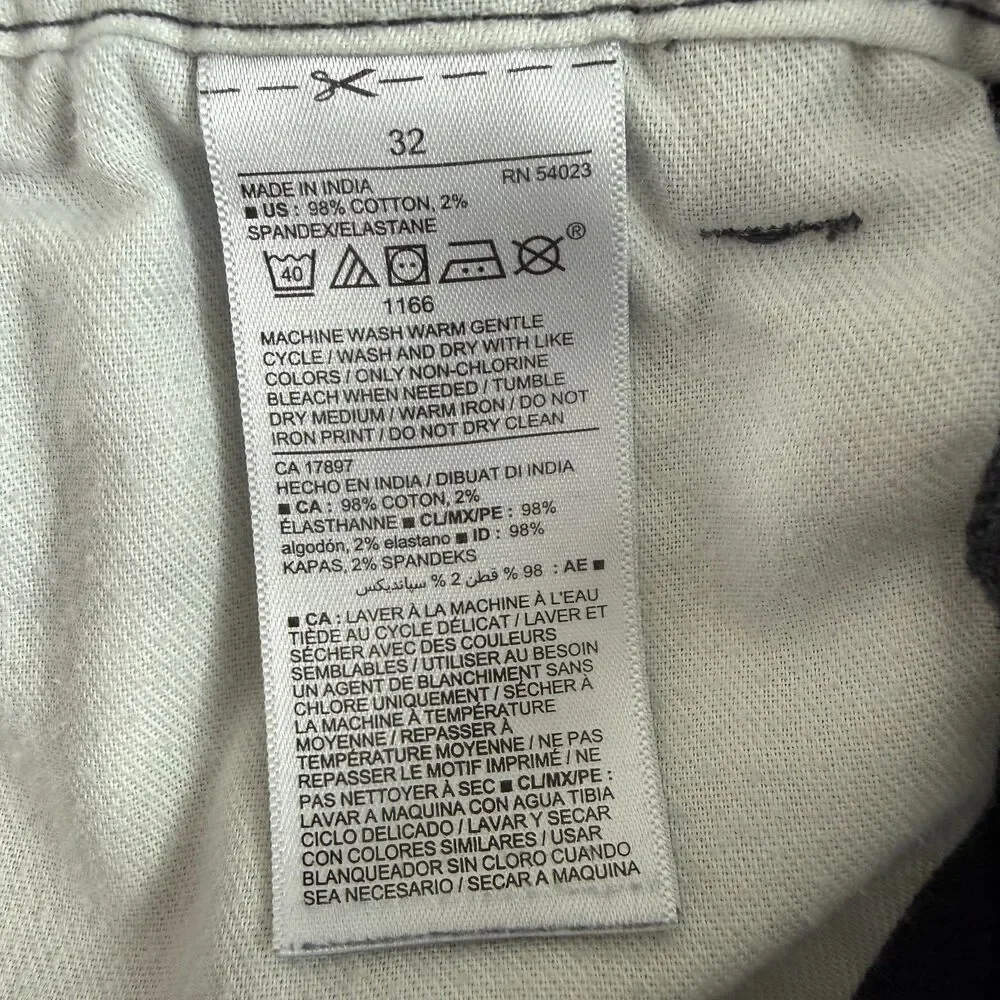 Old Navy Ultimate Slim Built-In Flex Shorts Men's 32 Gray 10 Inseam Chino